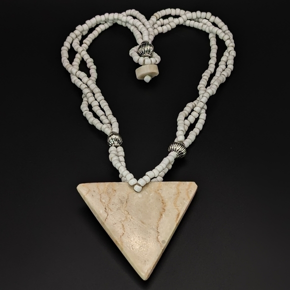 VINTAGE Marble Stone Triangle Pendant with Beaded Necklace - Picture 7 of 10